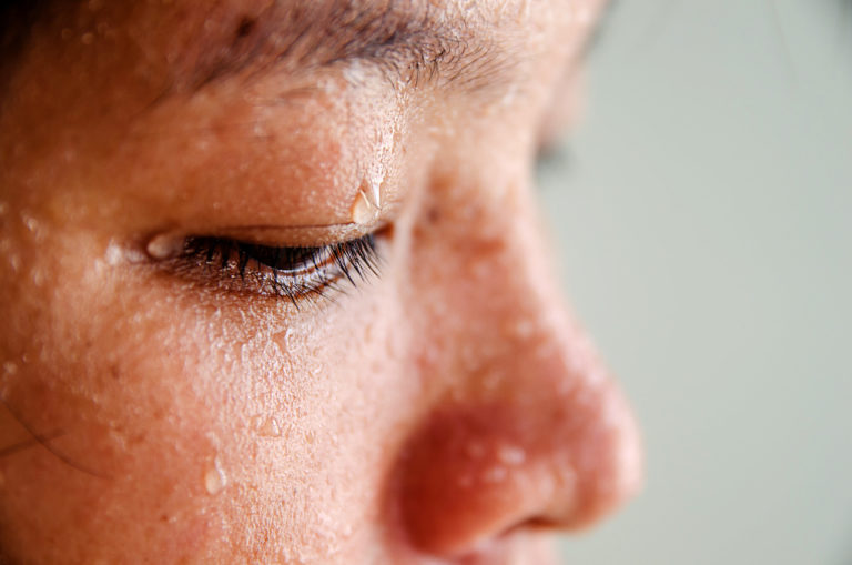 Close,Up,Sweating,Water,Drop,On,Eyes,Asian,Woman.,Focus